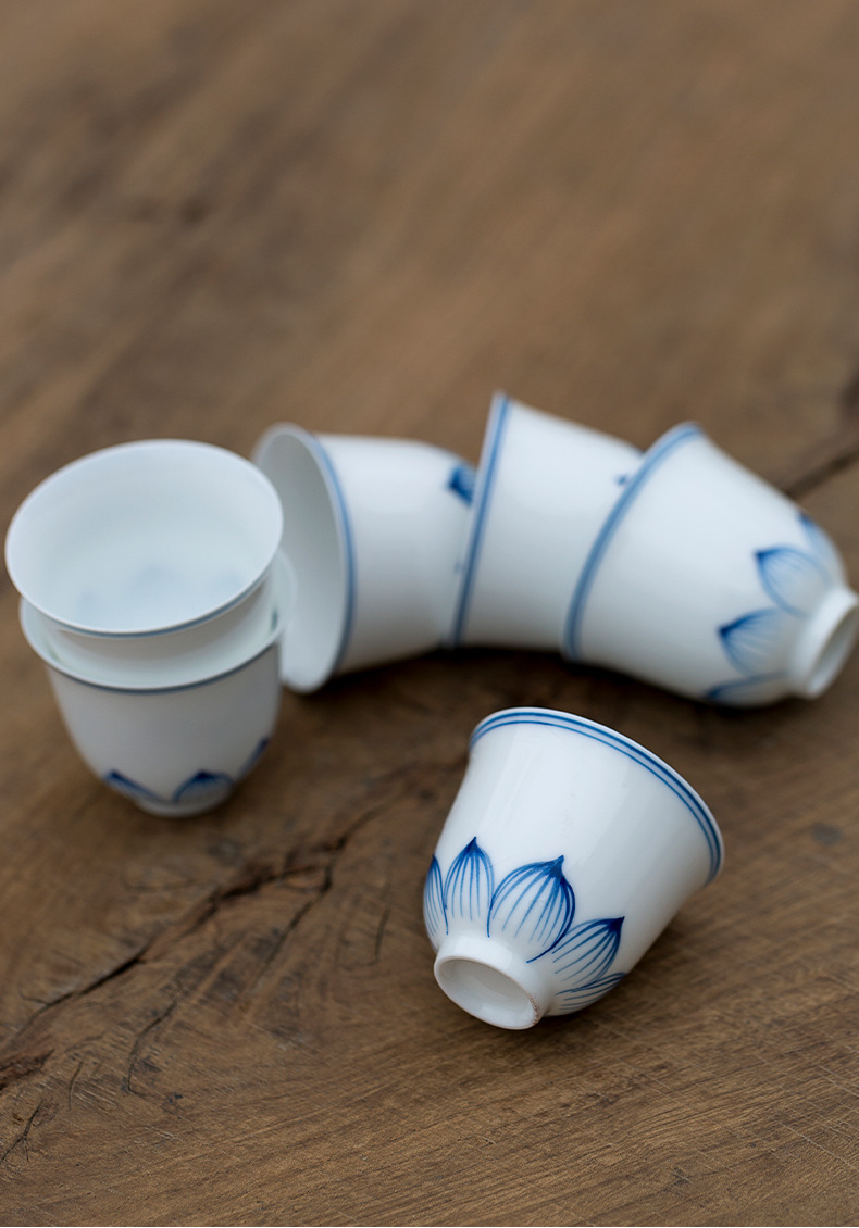 手绘青莲茶杯 陶瓷青花瓷手绘玉兰杯品茗杯小茶碗 白瓷主人杯单杯