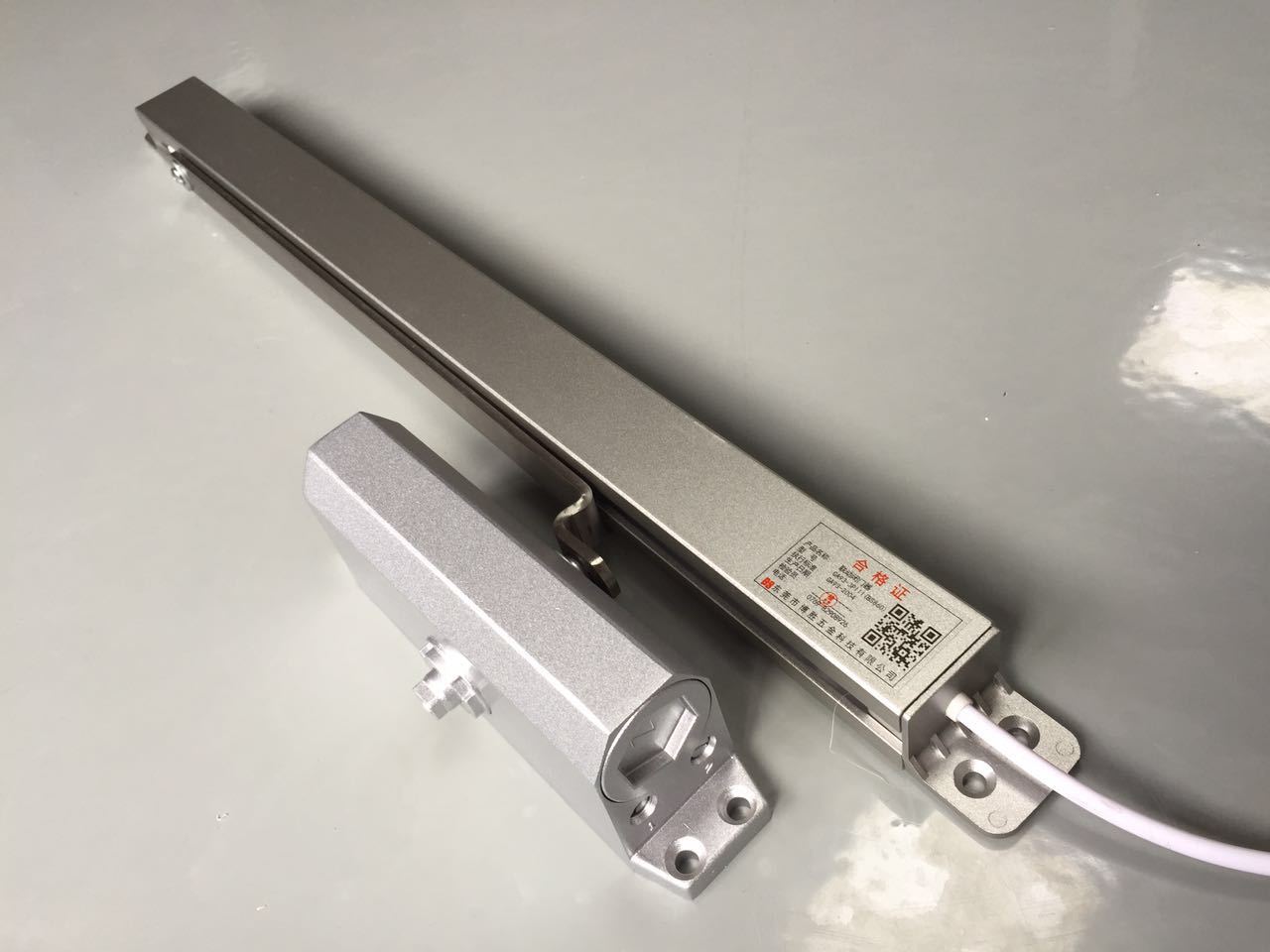 自动关门器电磁释放闭门器防火门监控消防联动闭门器厂家直销