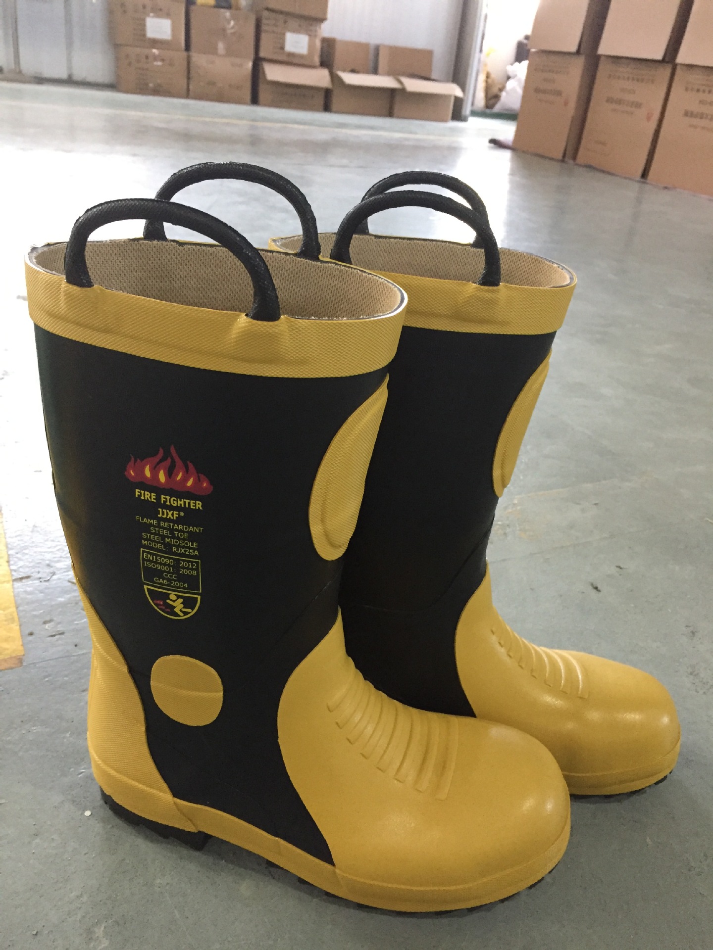 新款消防员灭火防护靴