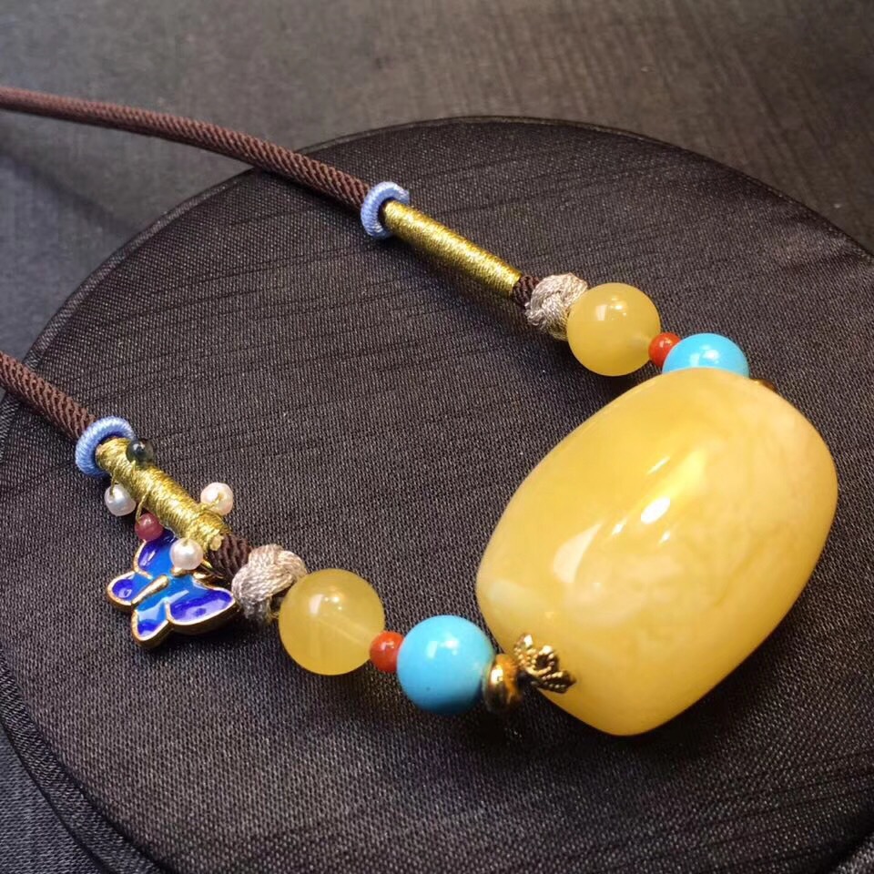 天然原矿蜜蜡桶珠锁骨链满蜜鸡油黄蜜蜡雕刻吊坠