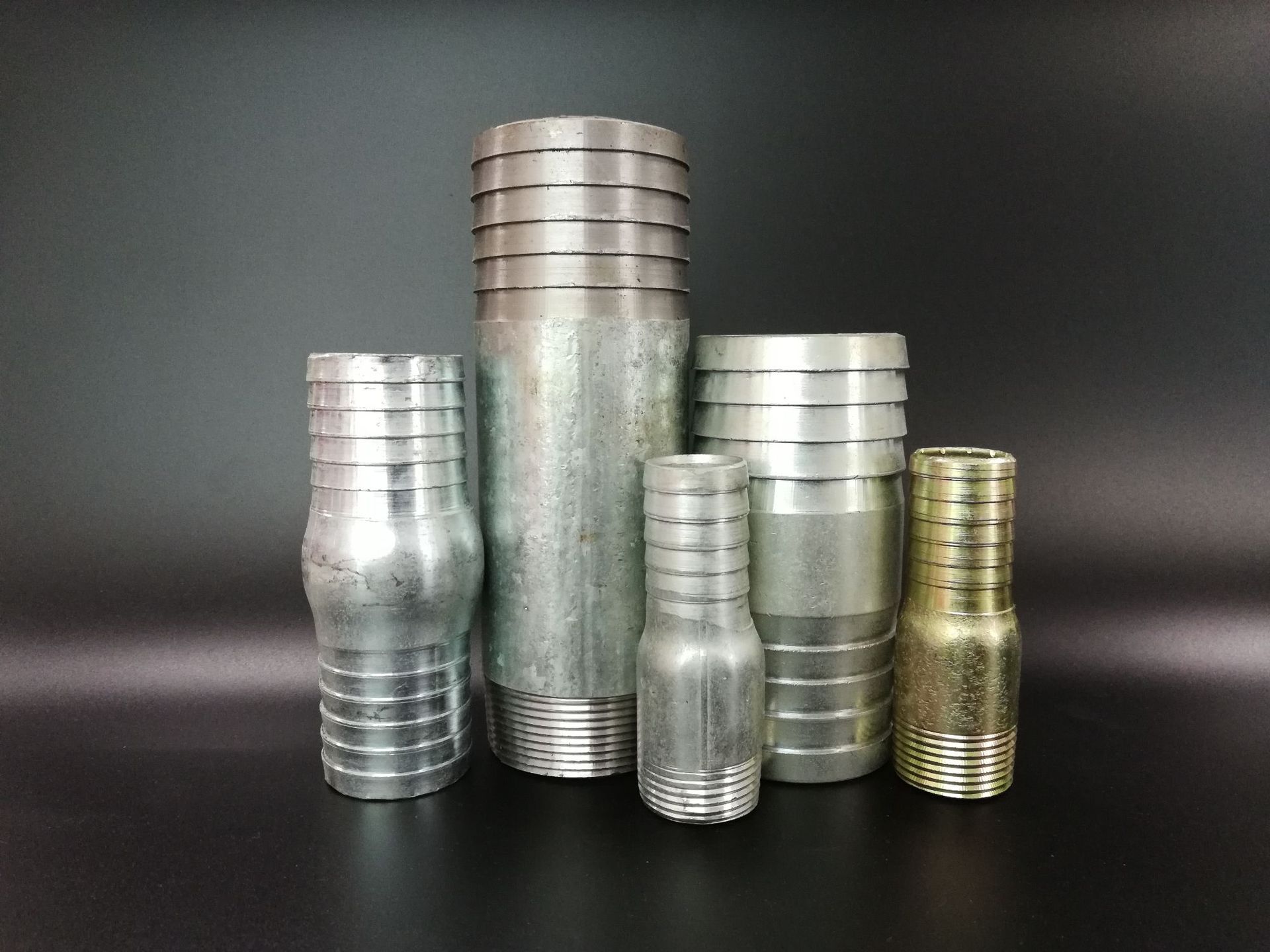 出口变径外丝kc农业灌溉管接头npt加厚碳钢快速螺纹倒刺接头