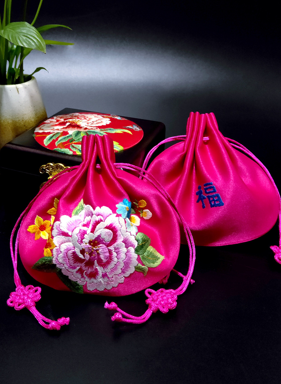 刺绣工艺品 胎毛袋福袋 汉服中式婚礼手工刺绣香囊挂件 苏绣香包