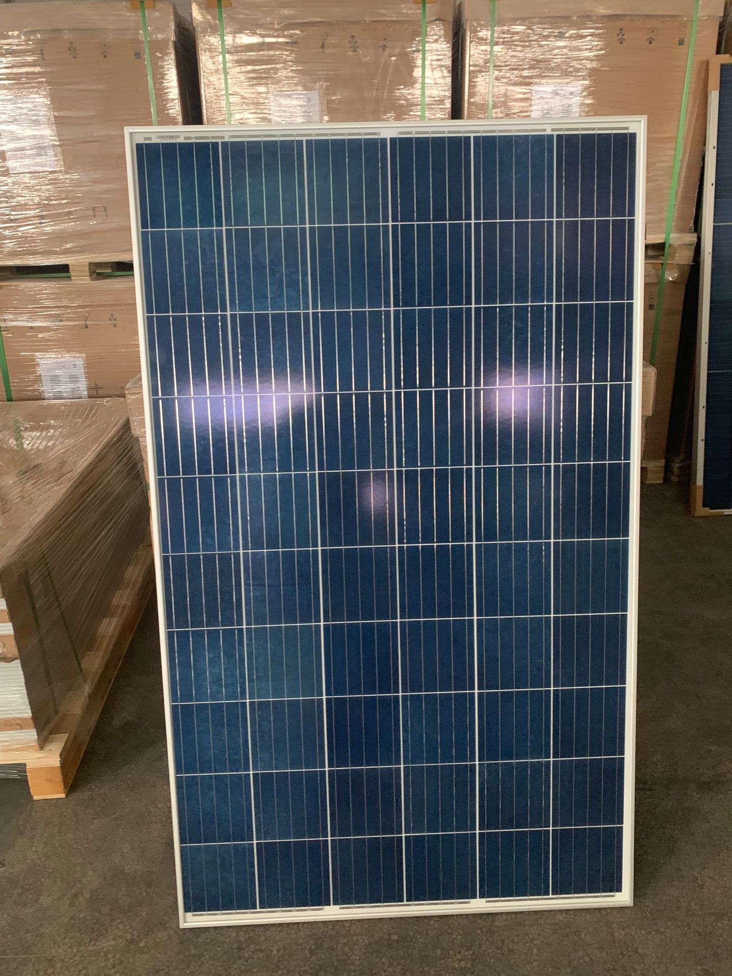 中电太阳能光伏组件 270瓦多晶硅太阳能电池板组件 厂家供应