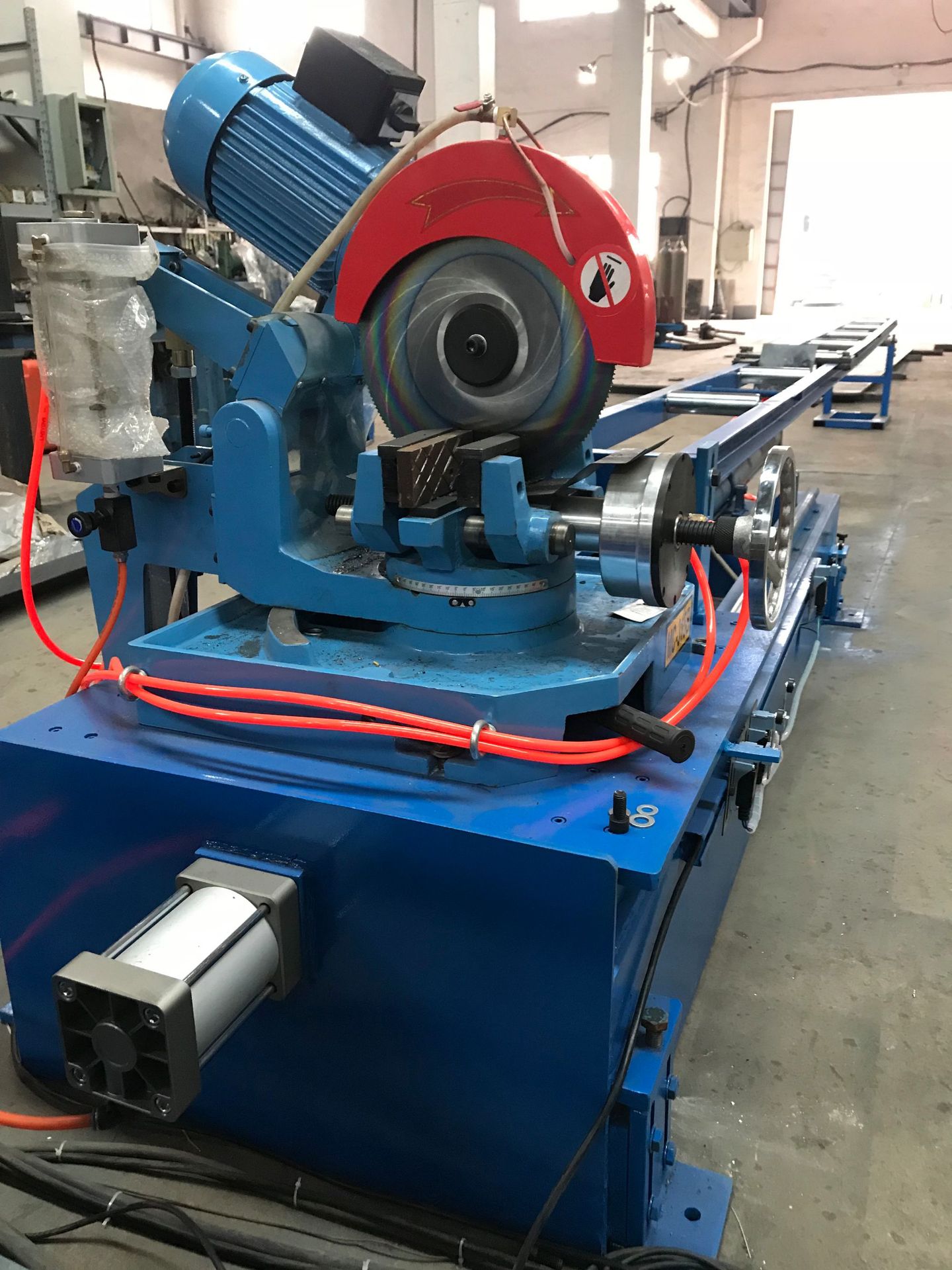 厂家供应异型型材成型机可定制多规格行车轨梁轨道c型冷弯成型机