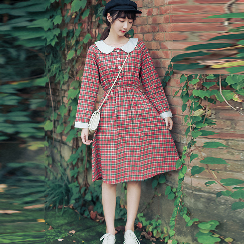 2020秋季新款学生女装森女系宽松大码收腰长袖棉麻格子连衣裙女