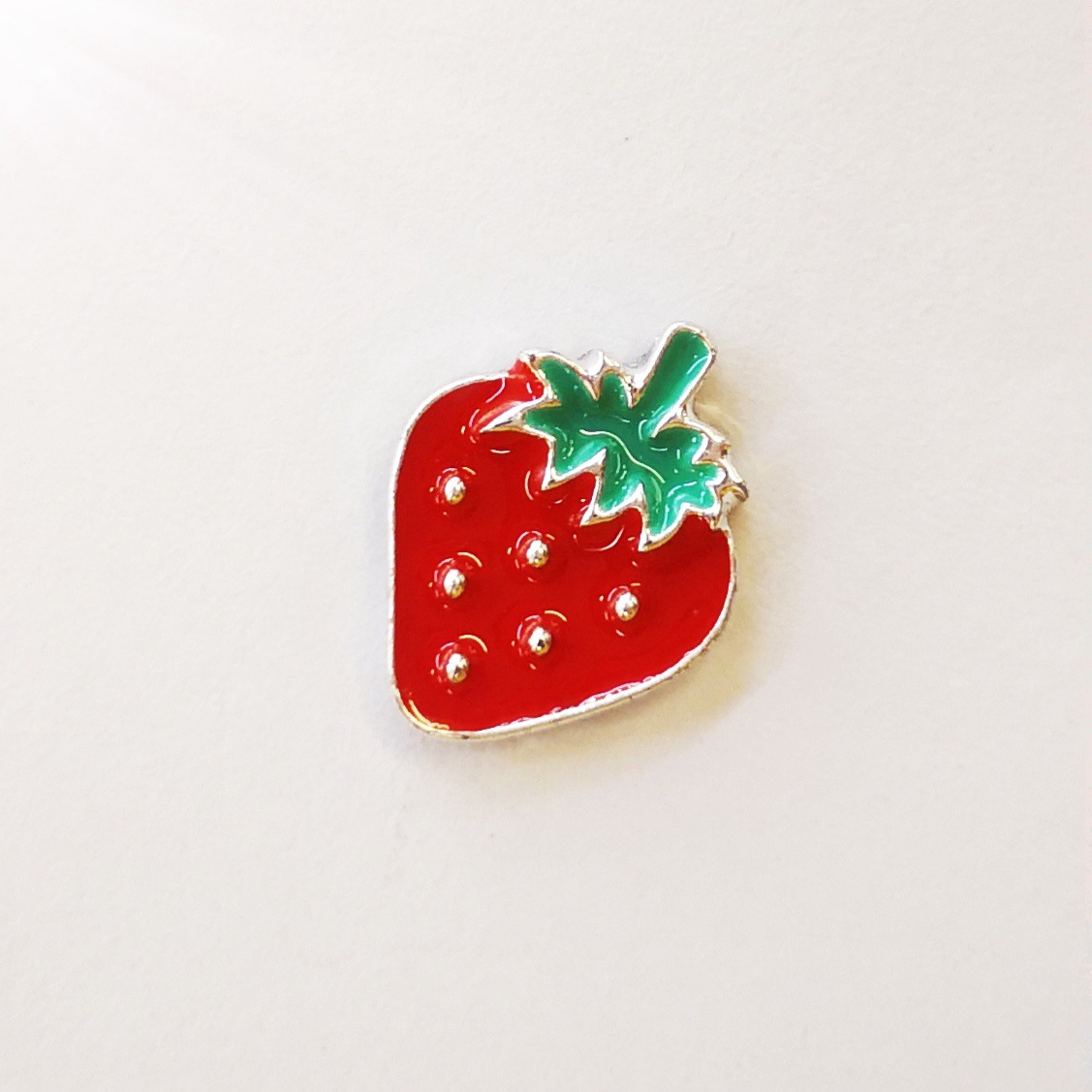 工厂直销滴油工艺草莓 diy树脂 手机壳配件