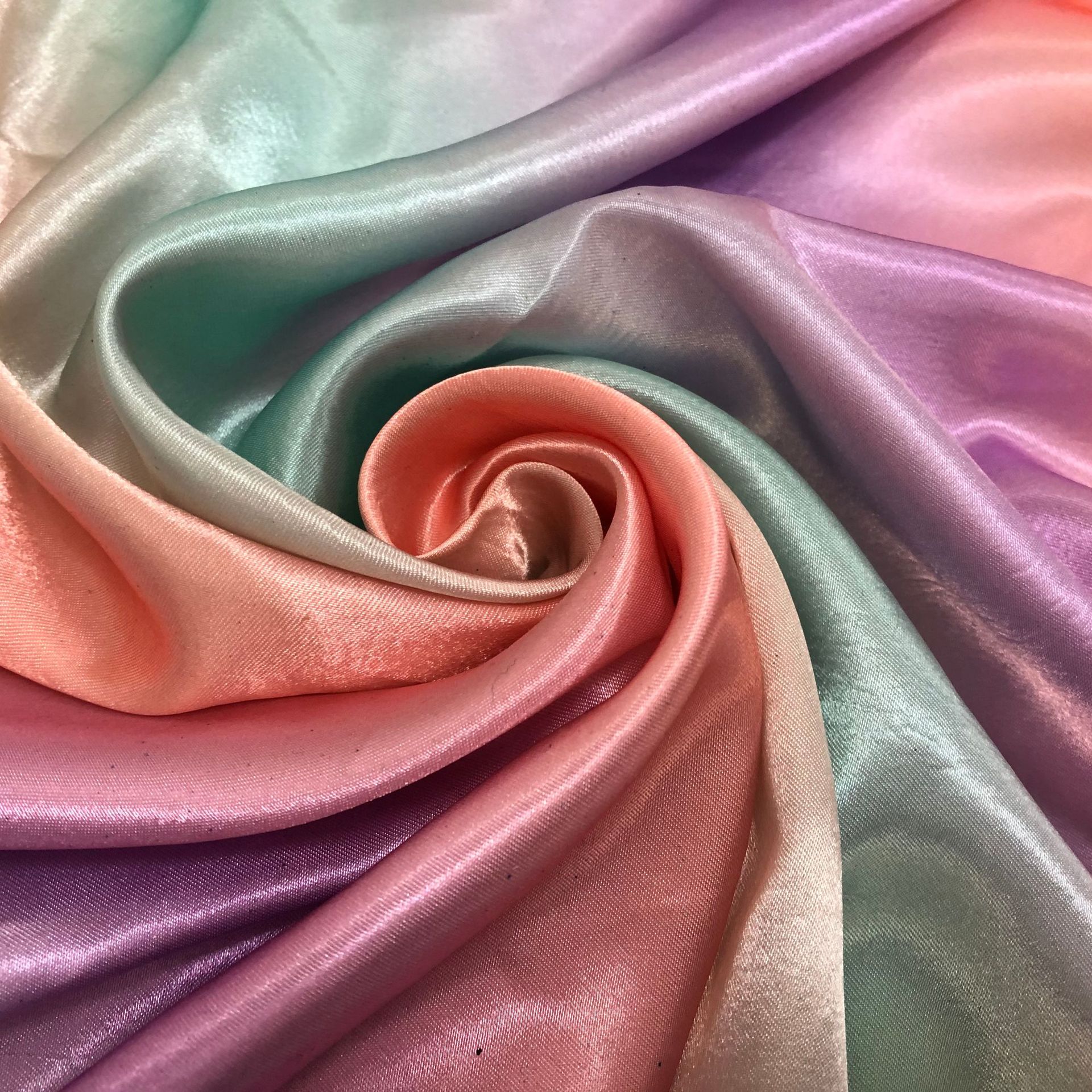 多种印花面料 家纺装饰布 色丁印花 舞台服装面料