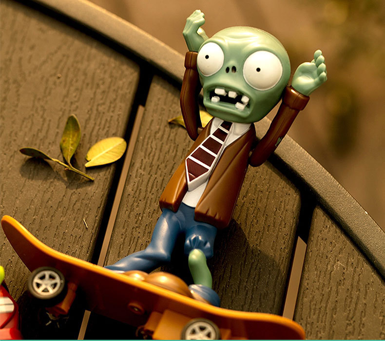 正版植物大战僵尸回力车滑板僵尸模型玩具摆件精品手办