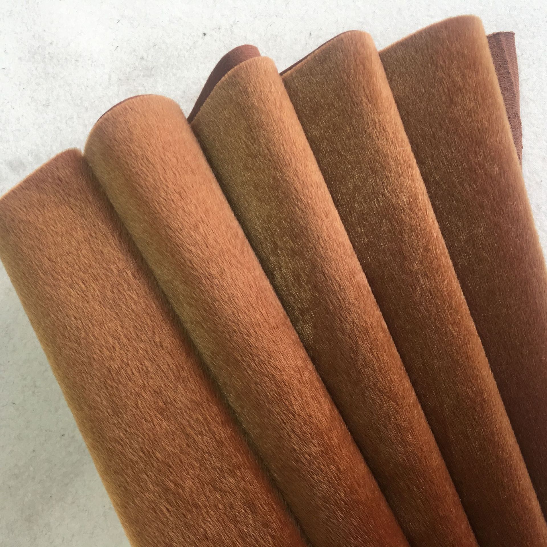 现货供应秋冬素色马毛皮革面料鞋子箱包皮具皮料多色可选可定制