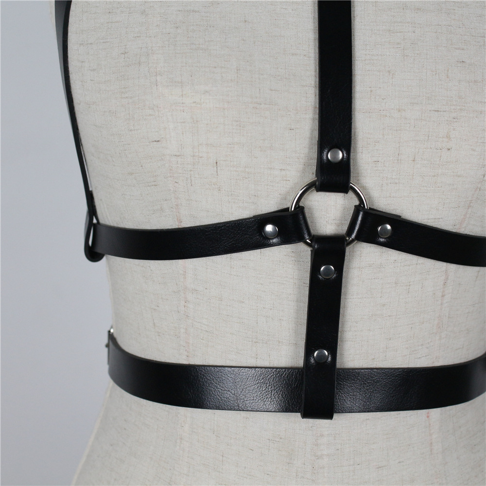 厂家直销热皮革黑色束胸情趣内衣热卖衣服夫妻调教道具表演服捆绑