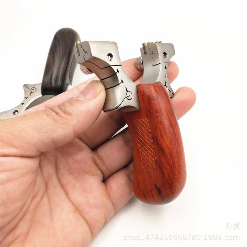 新款不锈钢迷你小灵兽弹弓 犀牛角紫檀实木手柄扁皮弹弓扁皮筋