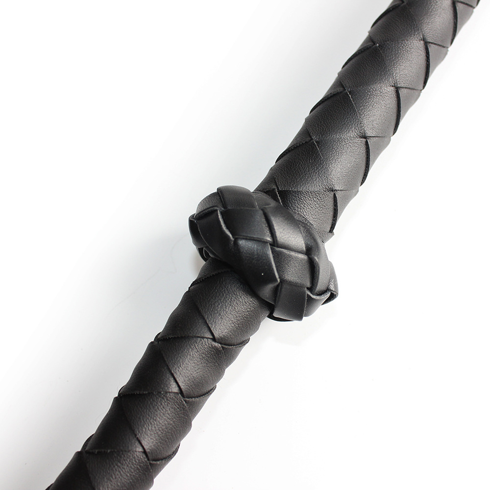 成人另类情趣皮革道具皮鞭女用夫妻玩具长蛇鞭女王加长皮革鞭子