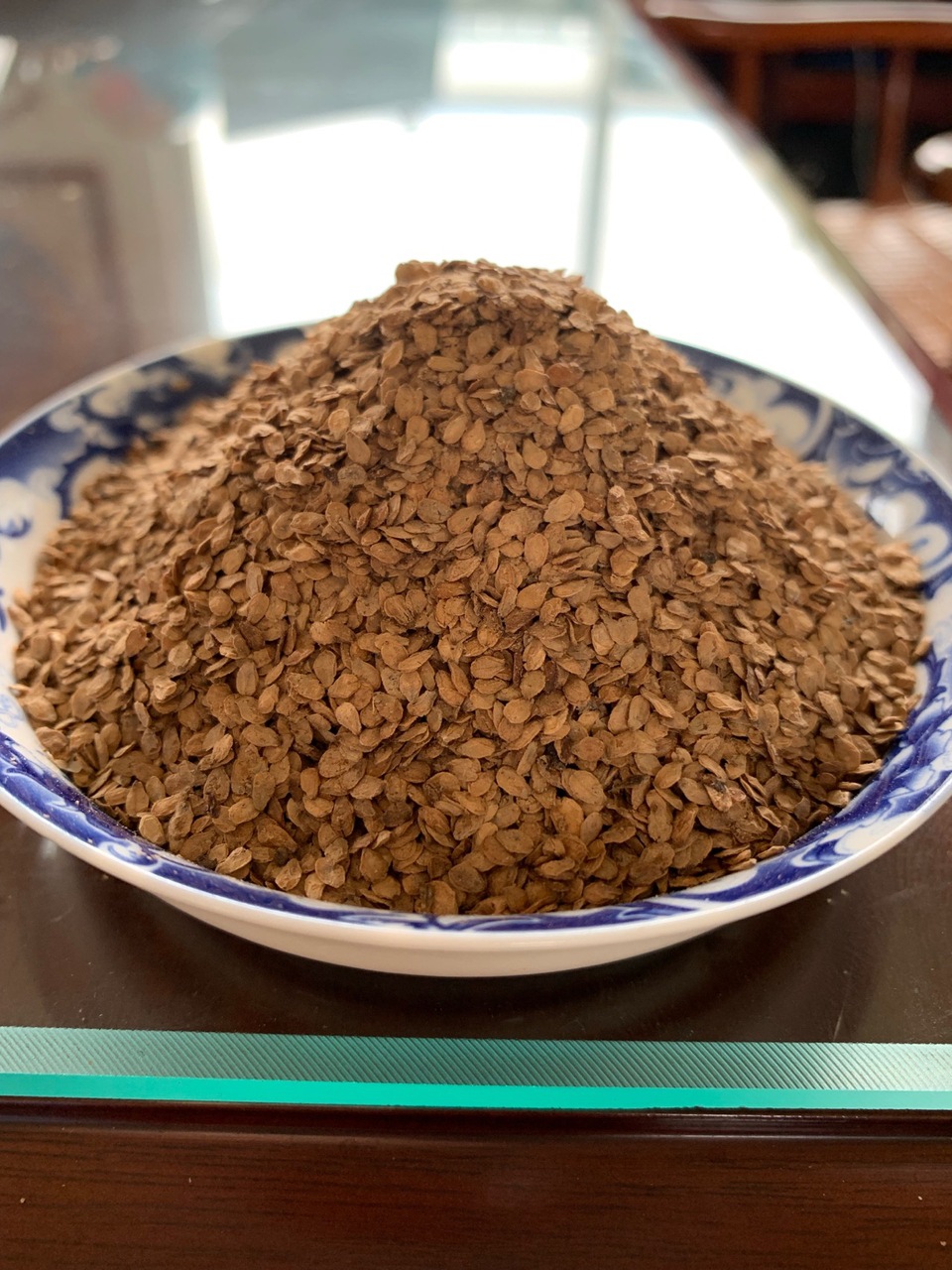 厂家常年供应 芝麻粕 营养含量高 优质畜禽饲料原料 质量保证