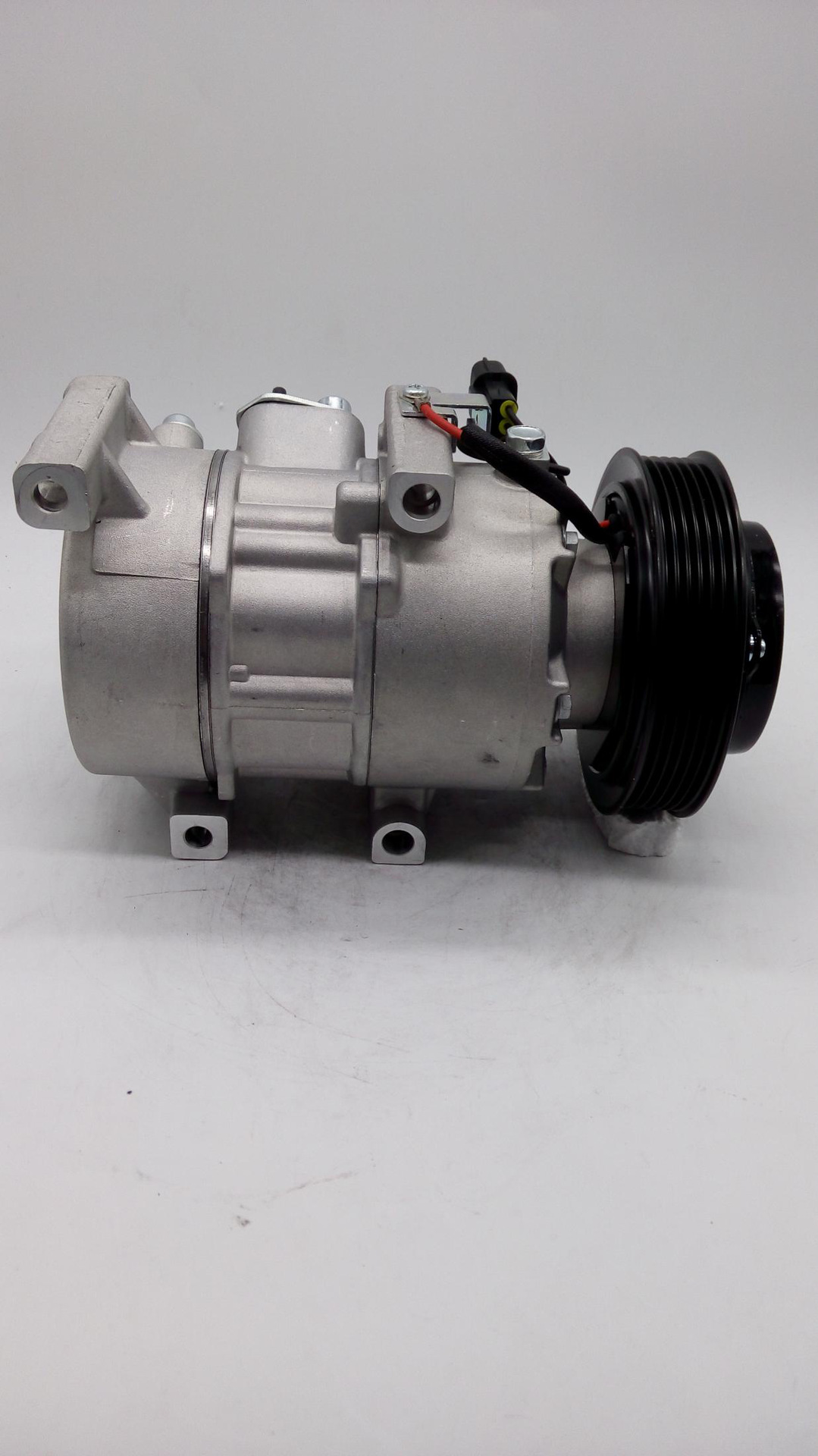 原厂出口适用于新款起亚k2压缩机冷气泵空调泵汽车空调配件