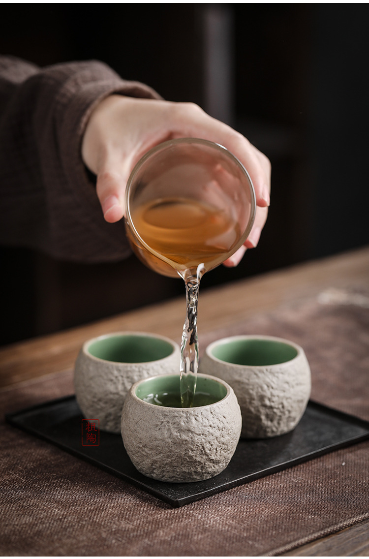 复古粗陶茶杯罗汉杯日式品茗杯陶瓷功夫茶具仿石头单杯陶瓷主人杯