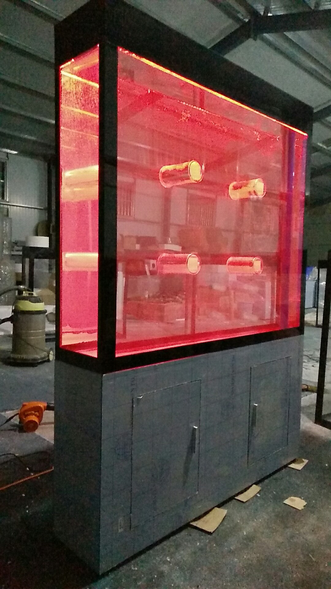 山东厂家专业定制各种海洋展览下过滤水母缸鱼缸全新亚克力方形缸