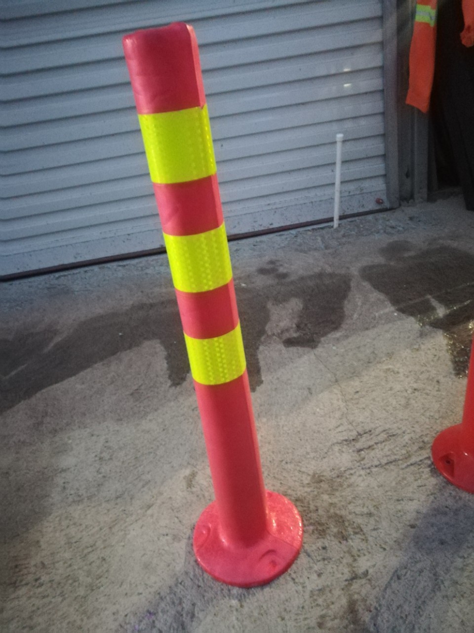 防撞隔离塑料弹力柱eva立柱橡胶pu柔性柱回弹不到翁警示反光路障