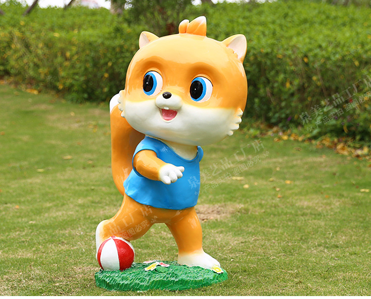 树脂工艺品厂家商场美陈园林小品装饰玻璃钢动物雕塑卡通松鼠摆件