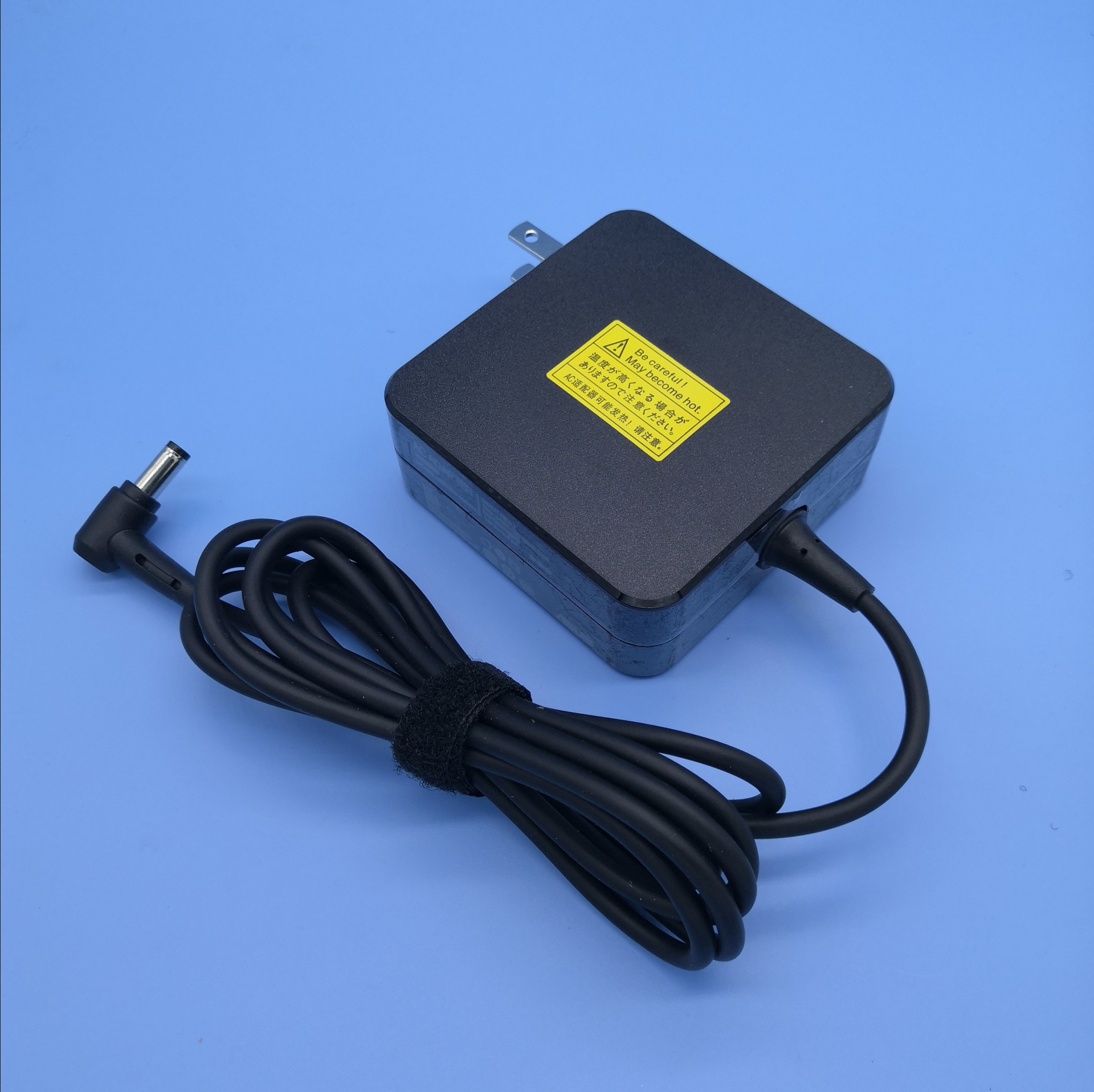 新款方形华硕方形19v3.42a65w5.5*2.5mm适用于华硕笔记本电脑电源