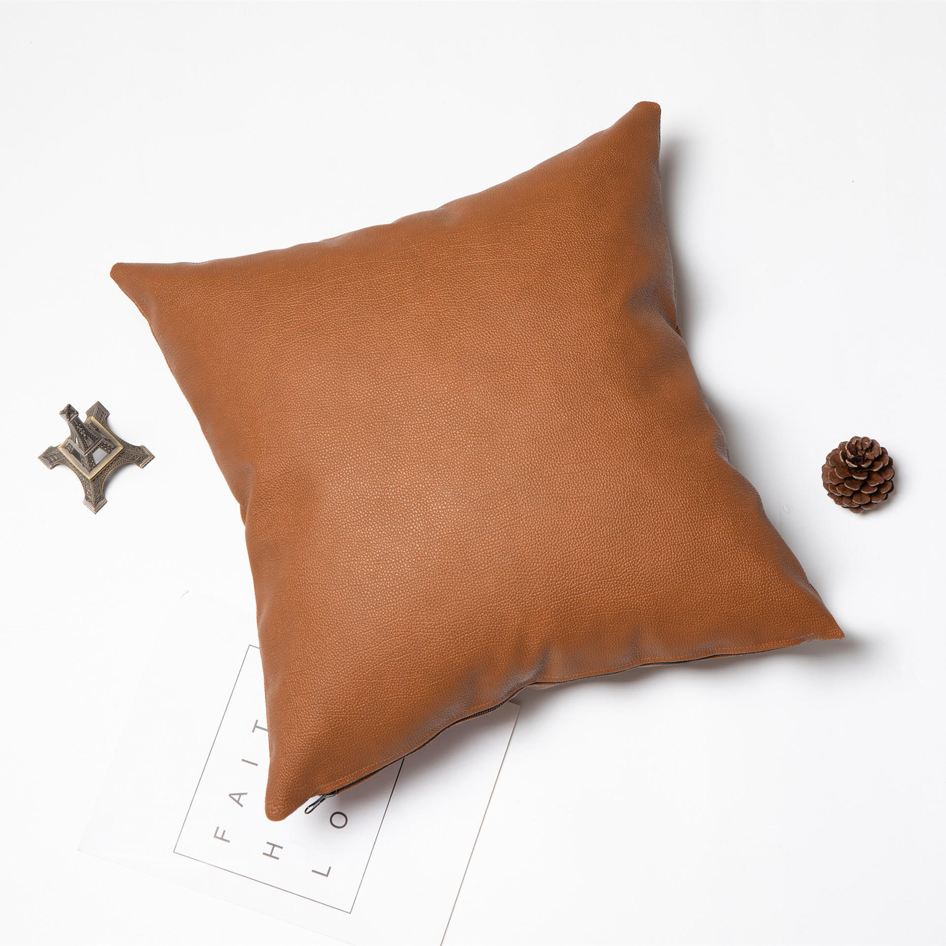 红色爱心靠垫桃心沙发靠垫形抱枕靠枕毛绒公主风情侣舞蹈道具市场价格