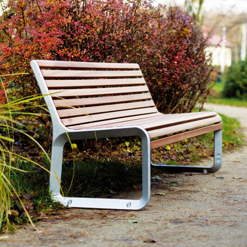 户外不锈钢公园椅室外坐凳防腐木休闲椅长条椅商场创意休闲凳定制