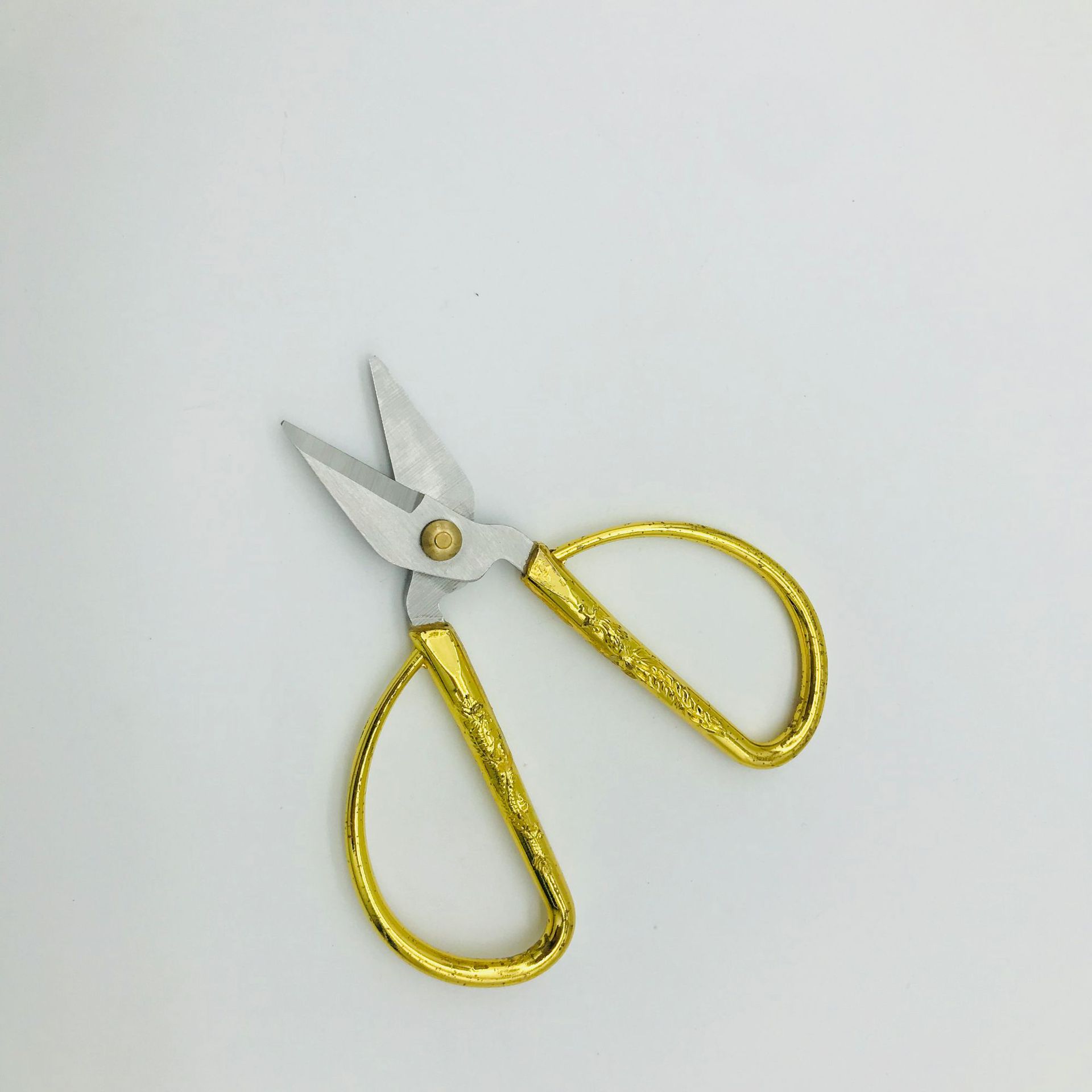 厂家镀金龙凤剪刀婚庆剪刀锌铝合金剪刀指甲剪开业典礼礼彩剪刀