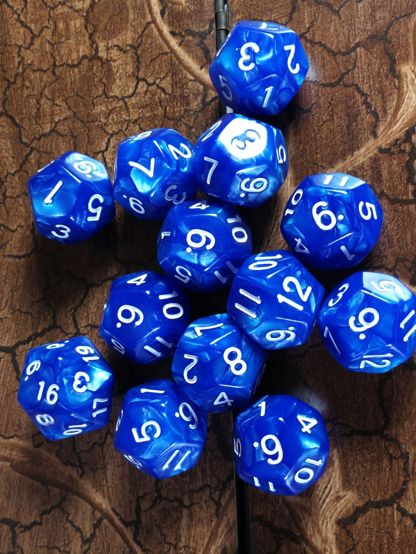 12面骰子多面体数字色子玩具教具生命指示物十二面珍珠纹幻彩白字