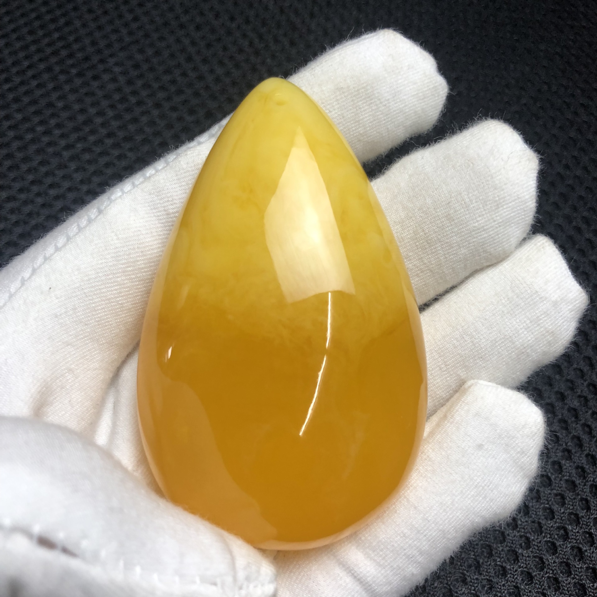 二代粉压蜜蜡厂家直销新品爆款精品水滴无事牌吊坠毛衣链直播货源