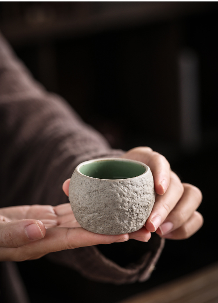 复古粗陶茶杯罗汉杯日式品茗杯陶瓷功夫茶具仿石头单杯陶瓷主人杯