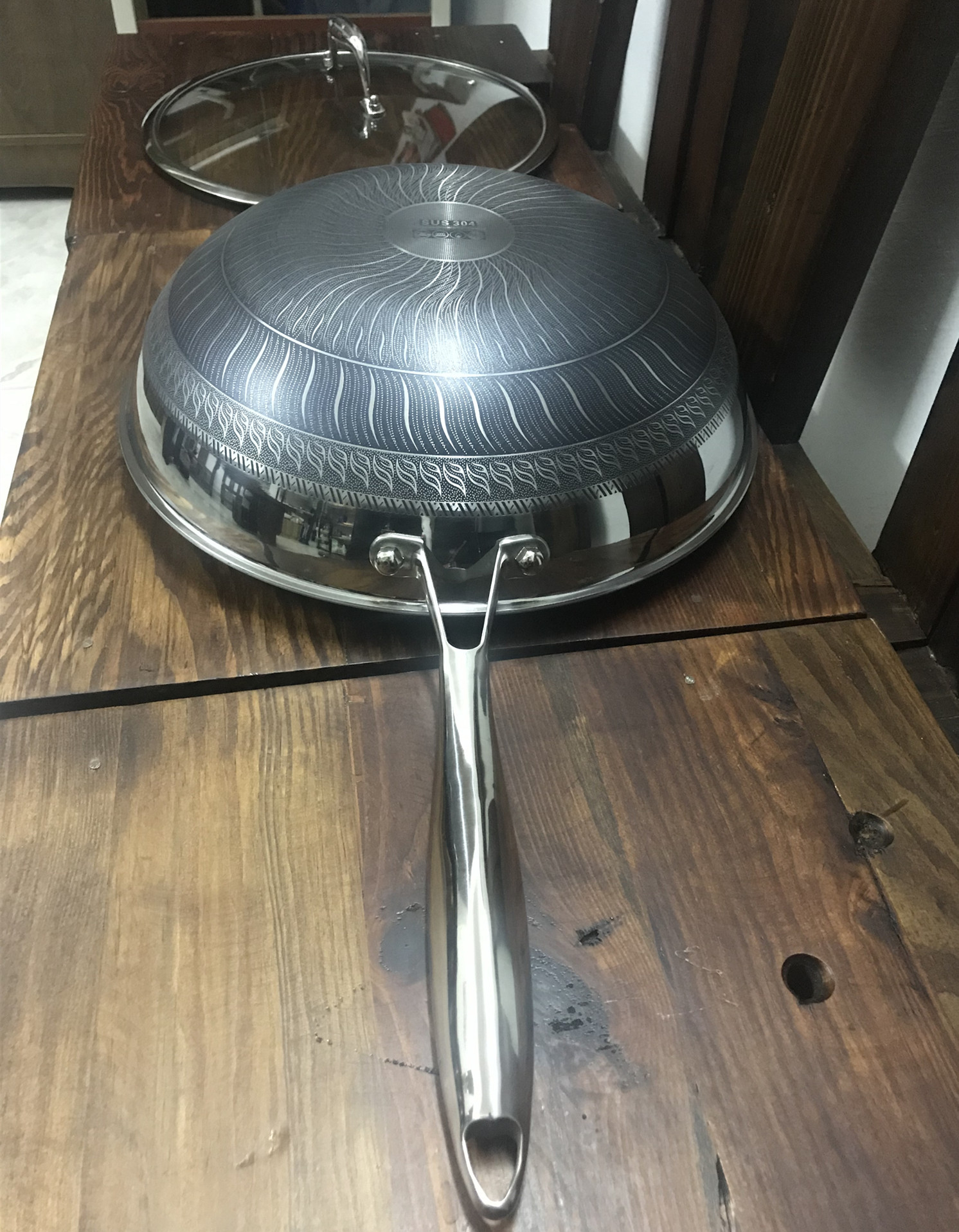 蜂窝不粘锅304不锈钢炒锅三层钢家用少油烟电磁炉燃气灶不粘炒鼎