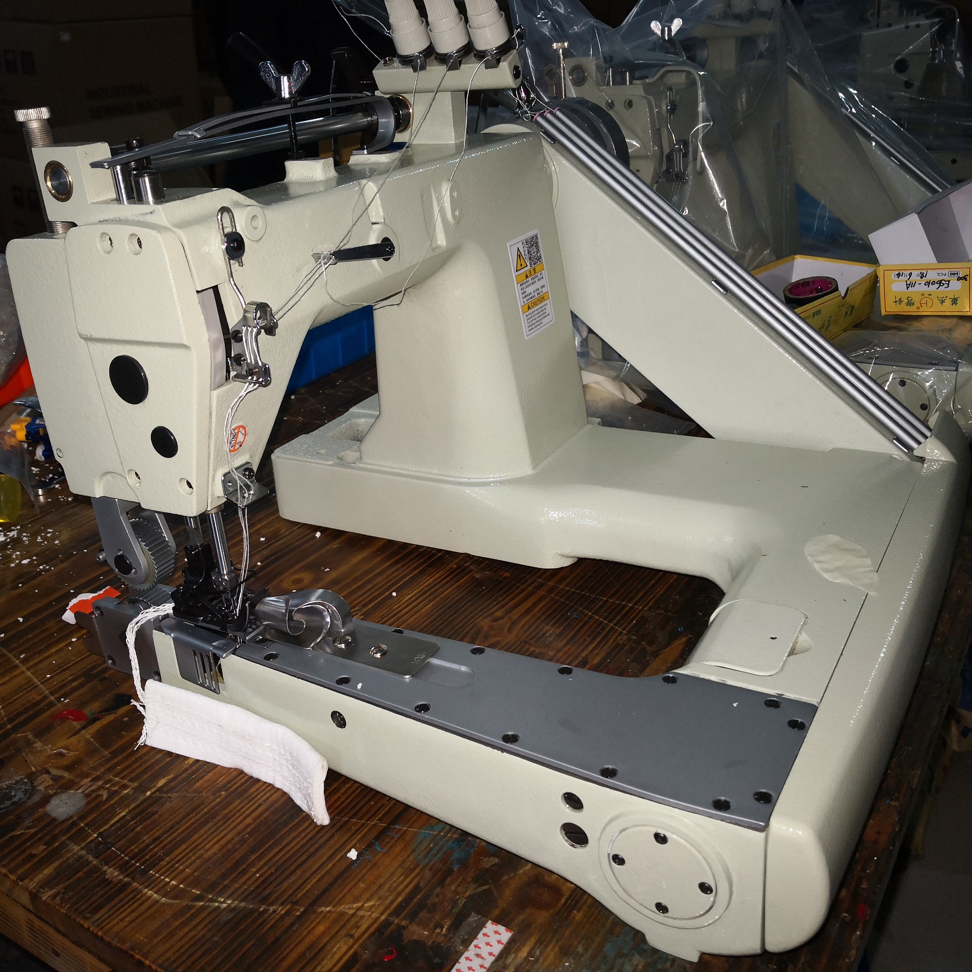 除尘袋埋夹机 过滤袋拼接缝纫机 千业927 928曲臂机 阿里推广直