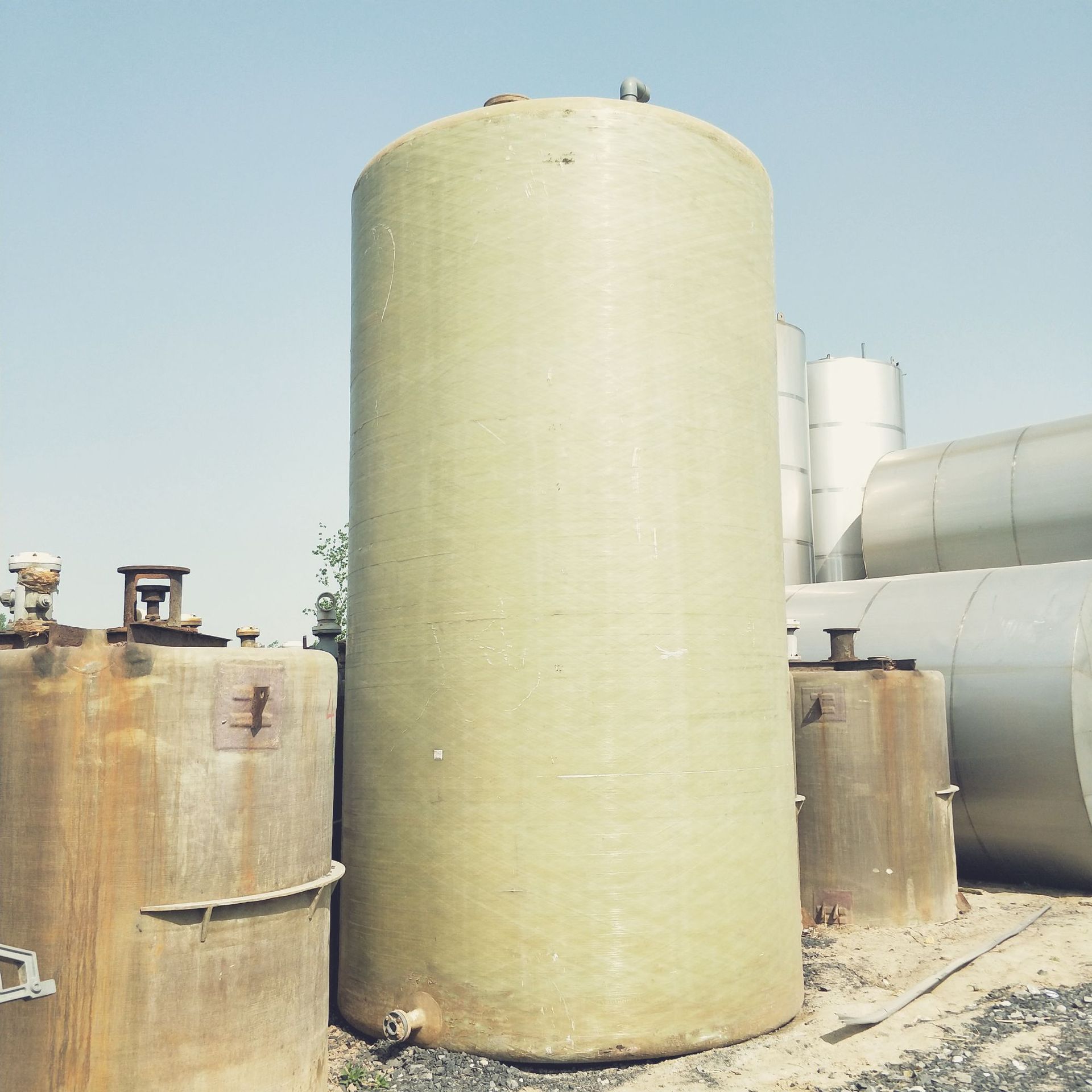 二手玻璃钢盐酸罐 50立方大型立式储罐玻璃钢蓄水运水罐