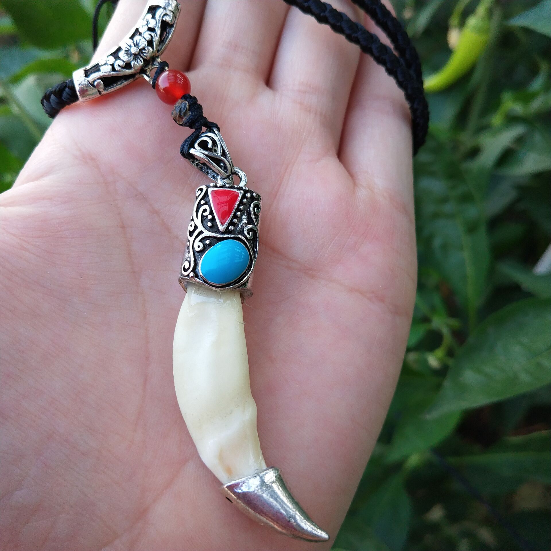 批发藏银合金狼牙吊坠配件狗牙包银 藏獒牙镶嵌 狗牙套配饰虎头