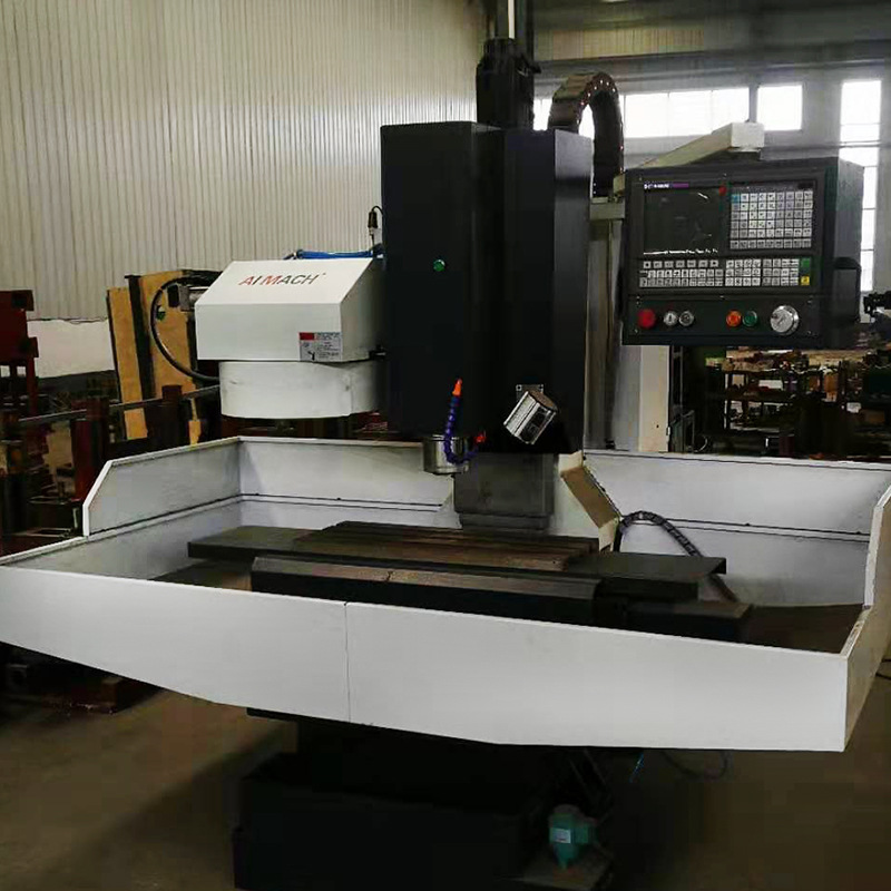 厂家直销经济型xk7130小型数控铣床 家用万能铣床 微型数控铣床