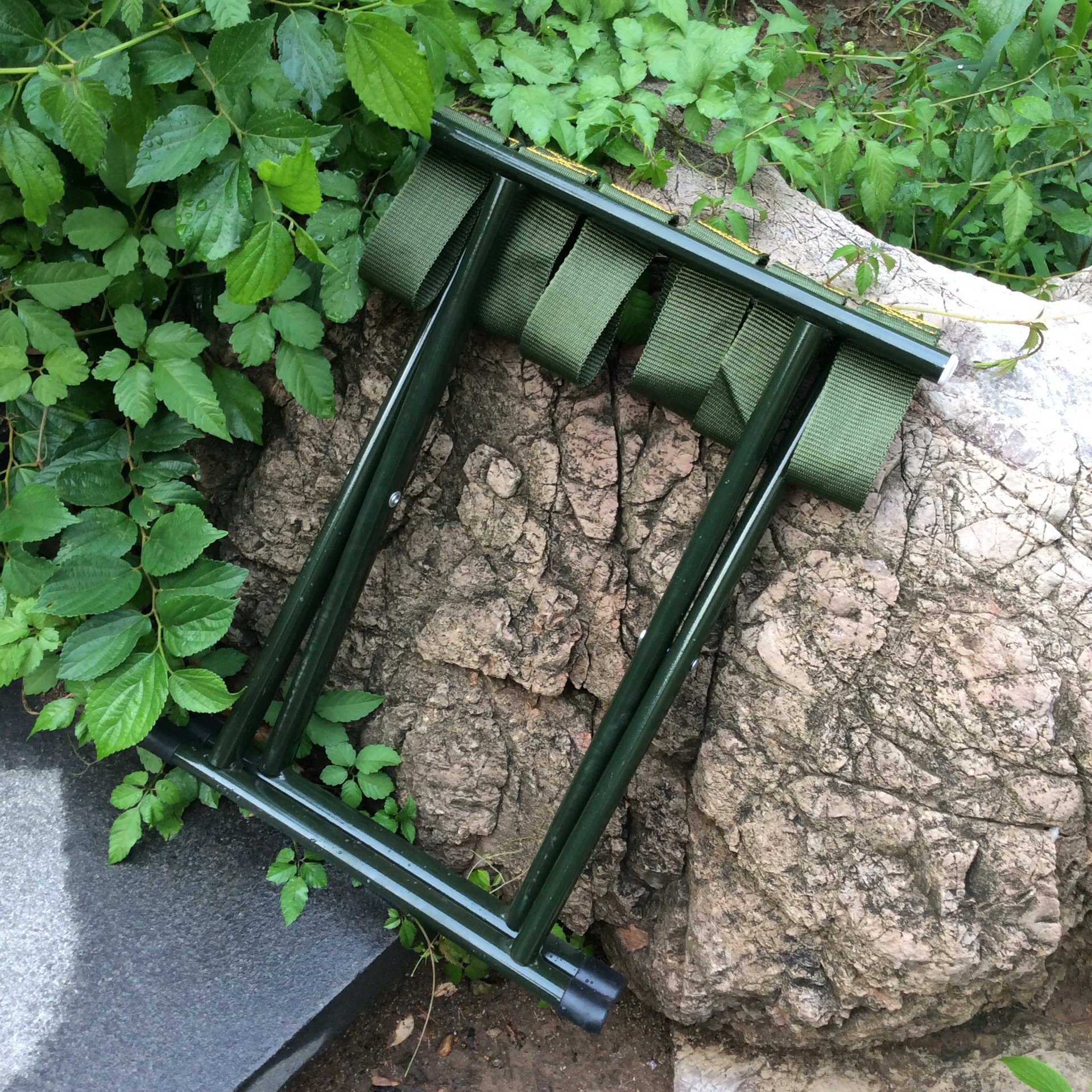 折叠圆管马扎新款便携式折叠军工马扎子钓鱼凳子户外火车小板凳