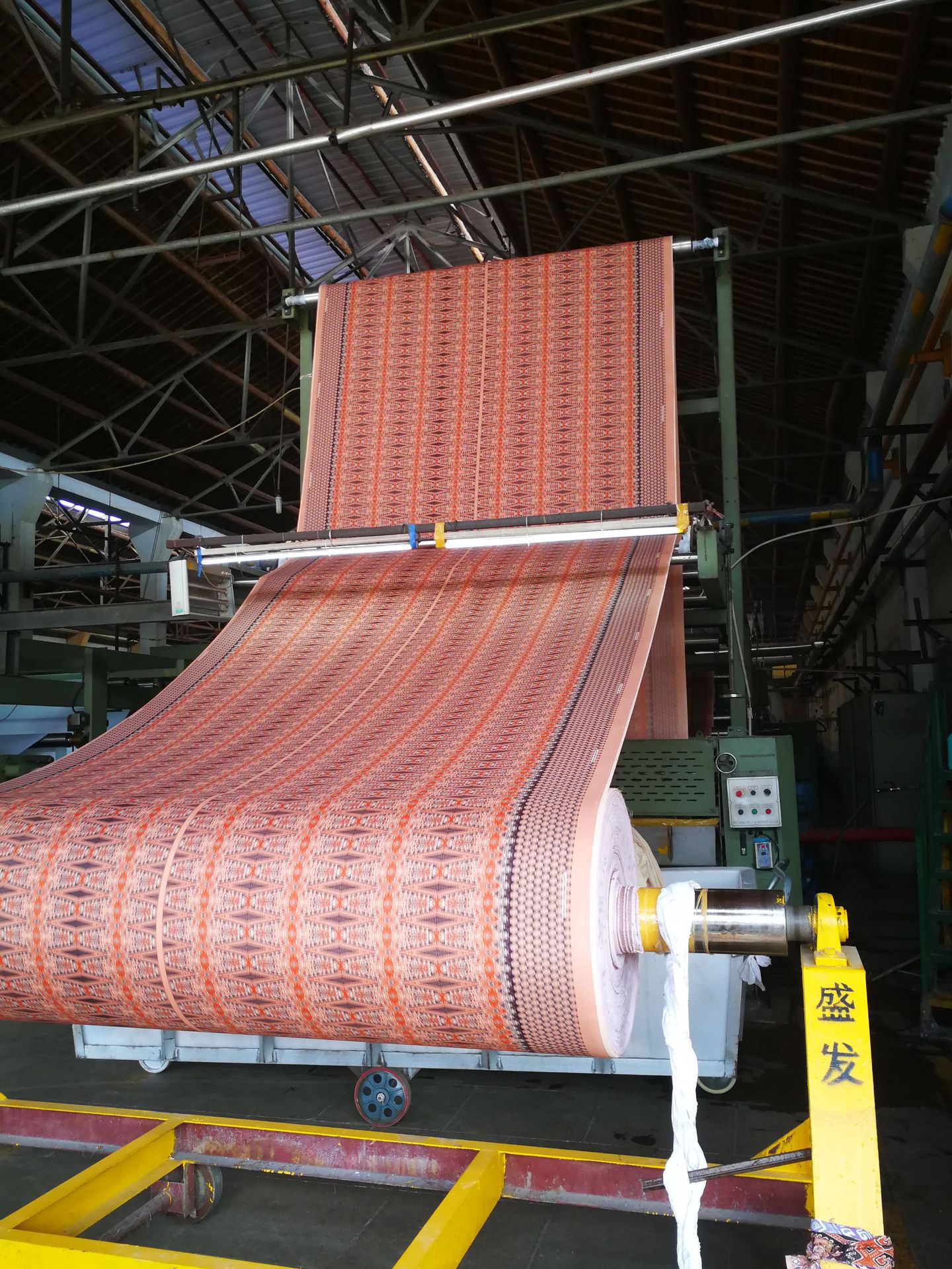 厂家直销 本白无荧光 安全家纺类布料 抱枕包被里布料 宽幅磨毛布