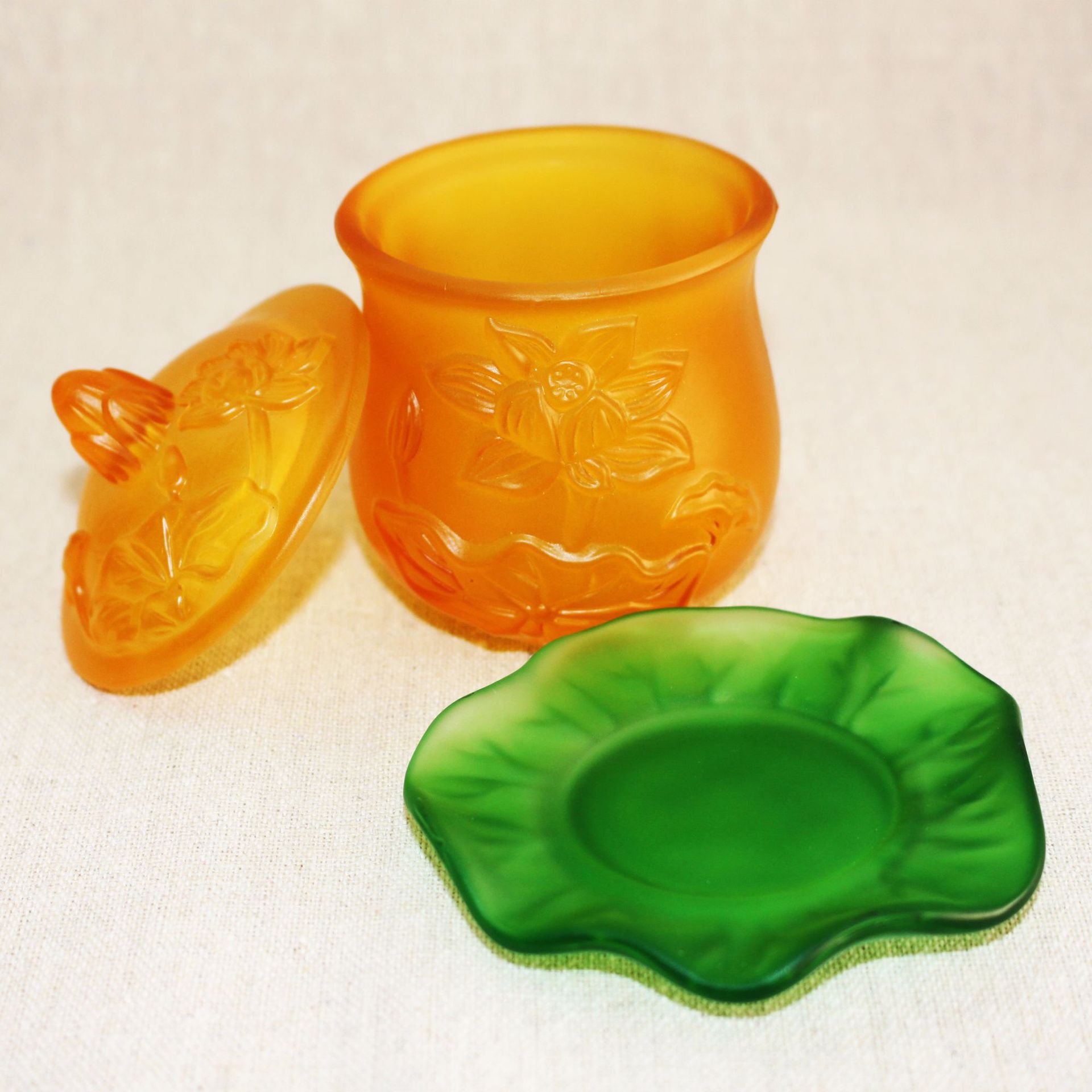 佛教用品家用佛堂供具圣水杯 居家礼佛琉璃净水杯莲花供水杯批发