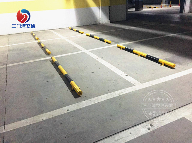 限位器停车定位杆 汽车车位铁挡车杆 2米钢管挡车器 停车位车档