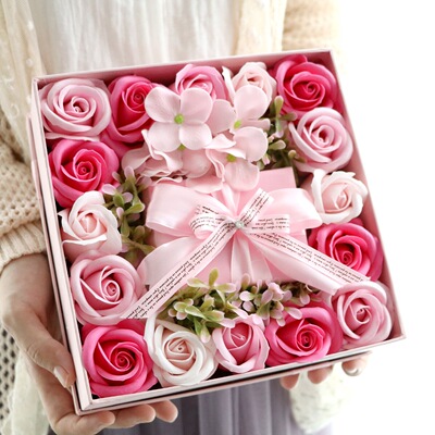 520表白情人节礼物花束康乃馨女友生日礼物仿真假肥香皂玫瑰花盒