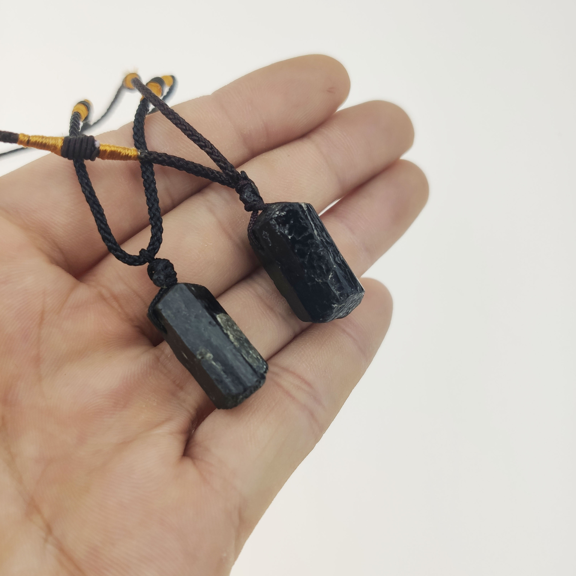 东海 天然水晶石柱黑碧玺电气石原石吊坠项链挂件批发