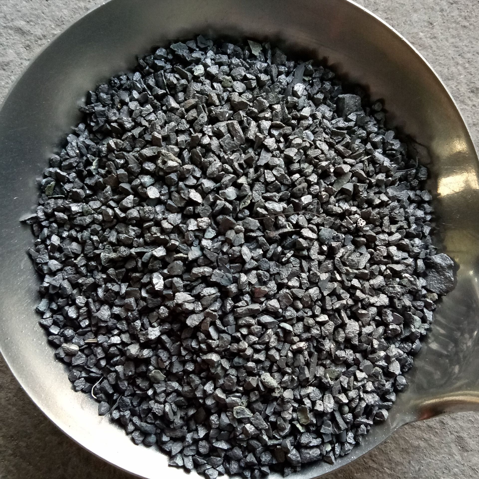 厂家直供钻井钻头铸造碳化钨颗粒大小形状10钼80钼无磁碳化钨