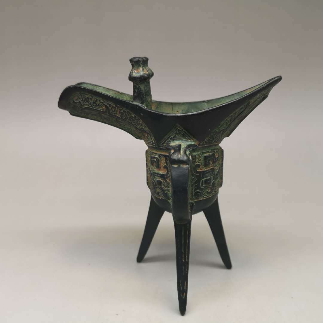 批发青铜器铸造仿古做旧酒杯纯铜爵酒具摆件龙爵三角酒杯收藏