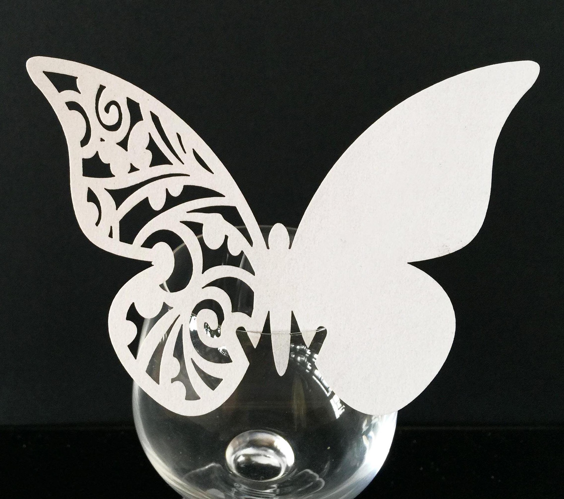 出口创意镂空席位卡,蝴蝶红酒杯卡,纸插卡,浙江厂家批发