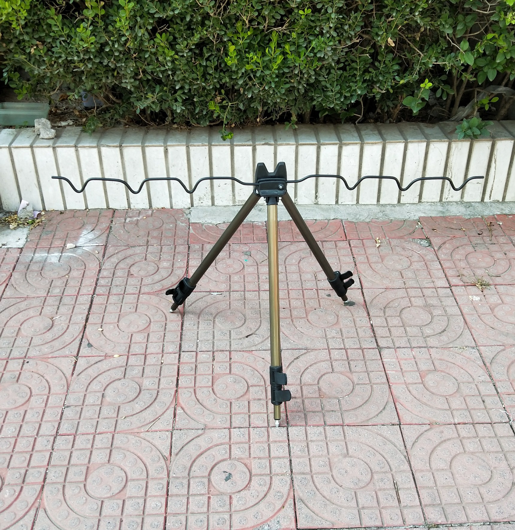 三角架欧式鱼竿三角架自由定位海竿支架钓鱼用品垂钓用品户外用品