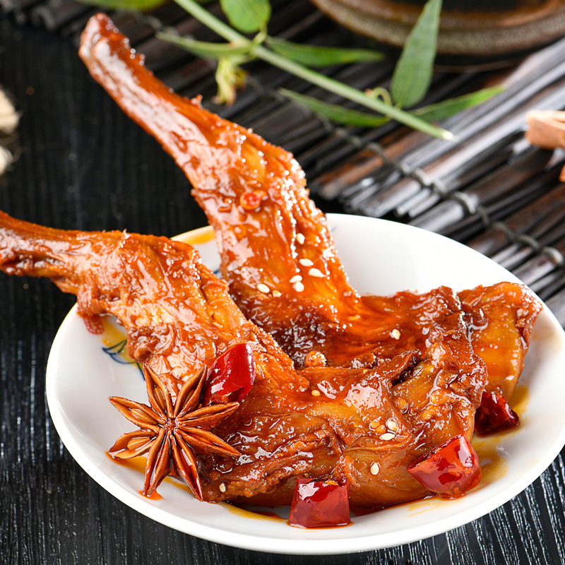 四川特产休闲零食麻辣五香卤味兔腿120g 真空袋装产地货源