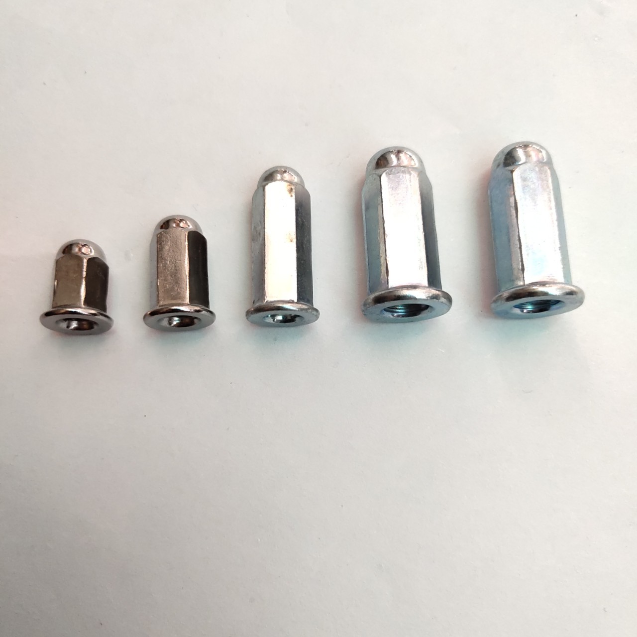 摩托车排气管螺母固定螺母带法兰螺帽盖帽螺丝摩配配件改装螺丝