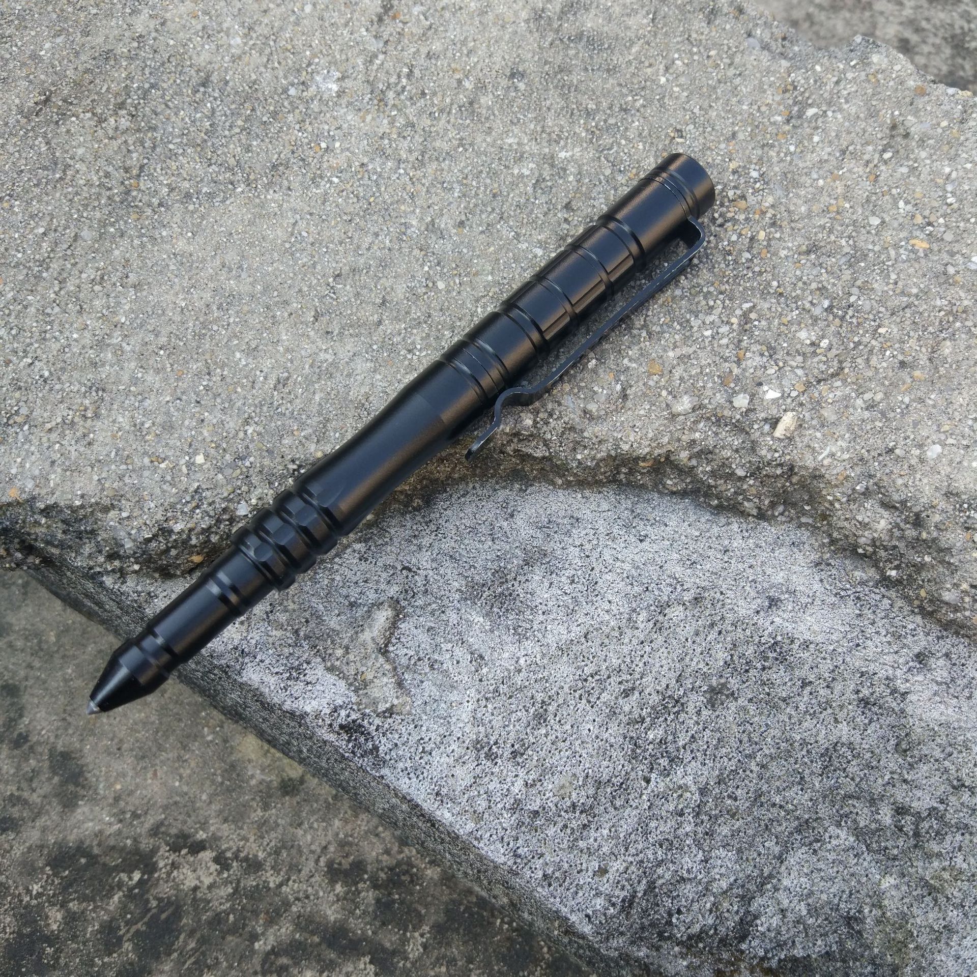 战术笔防身亚马逊热销产品礼品笔户外生存套装用笔多功能防卫笔