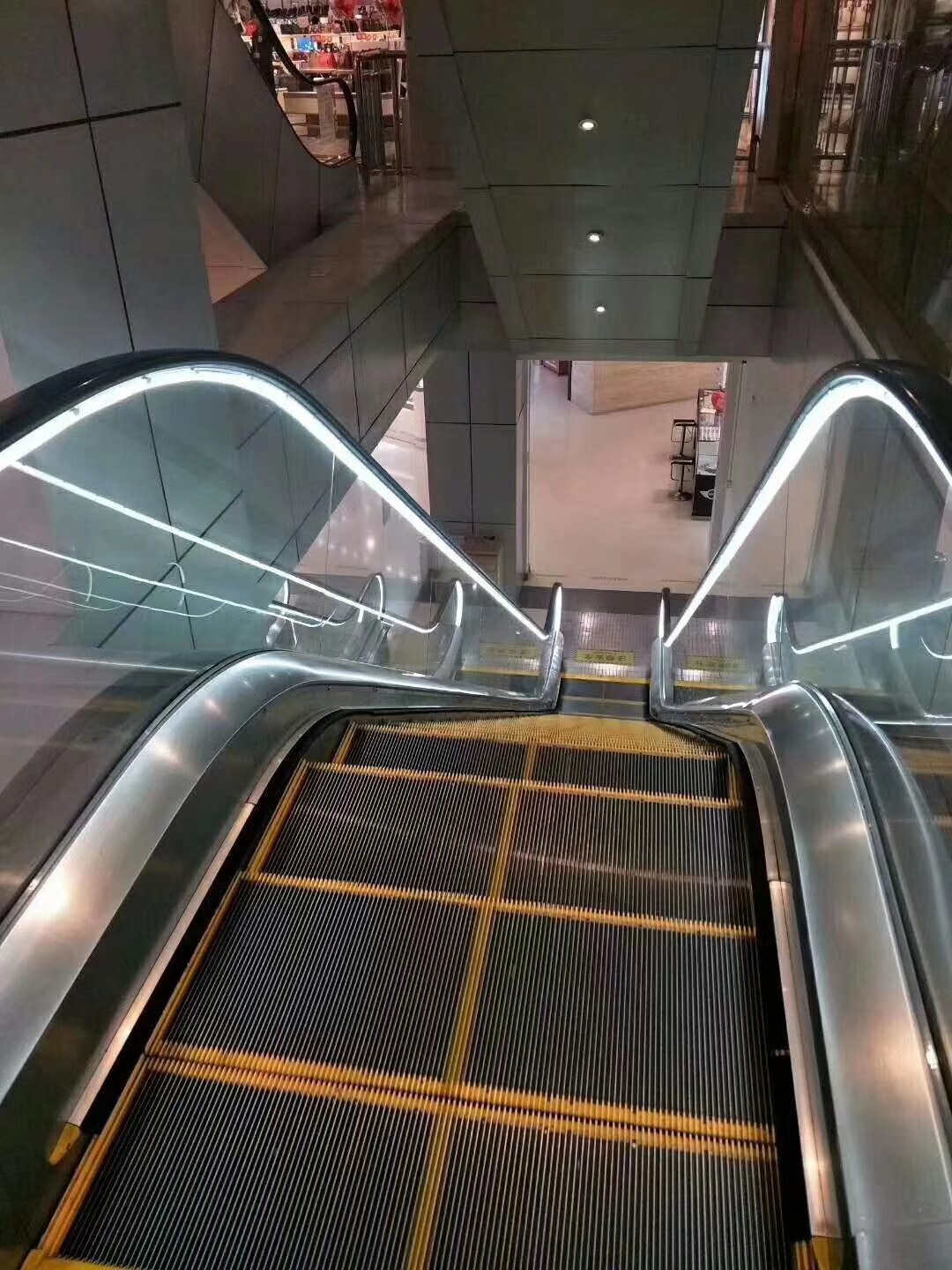 电梯扶手低压24v粉红霓虹灯带 踏板轮廓装饰led2835霓虹灯带