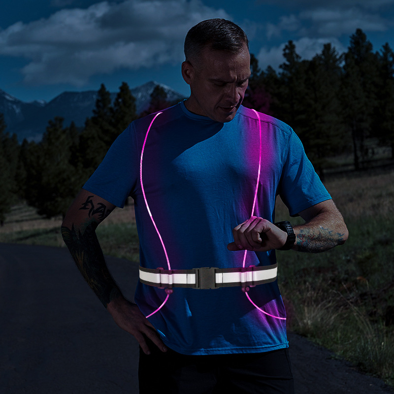 源头厂家骑行夜跑发光背心led光纤发光警示灯反光背心装备配件