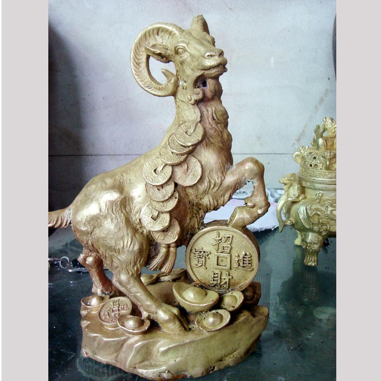铜羊雕塑铜羊摆件铜雕客厅办公摆件铸铜动物摆件铜工艺品厂家批发